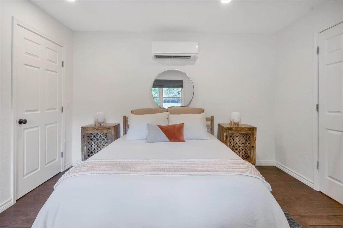 Relaxing Alpaca Ranch Mins From Downtown Wimberley Exterior foto