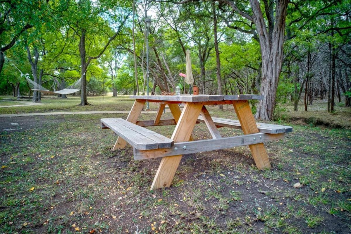 Relaxing Alpaca Ranch Mins From Downtown Wimberley Exterior foto